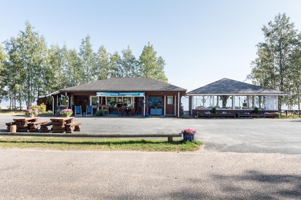 Lomakyla Kultahiekat Hotel Manamansalo Exterior photo